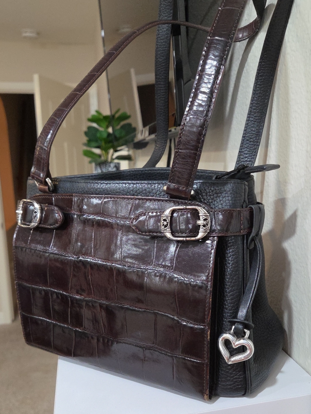 Brighton Vintage Women's Dark Brown Croc-Embossed Leather Shoulder Bag